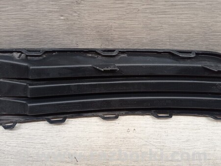 ФОТО Решітка накладка переднього бампера права для Volkswagen Touran (01.2003-10.2015) Киев