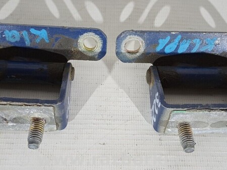 ФОТО Петля двері задньої багажної Петля кришки багажника для Hyundai Tucson Киев