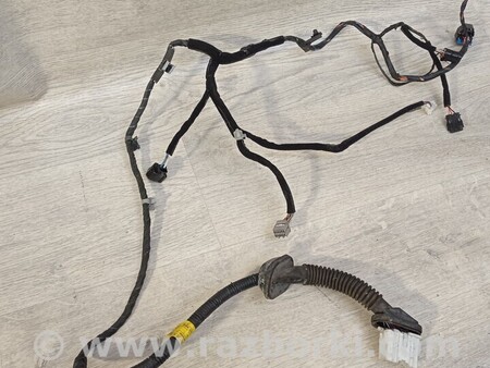 ФОТО Проводка двери передней правой для Hyundai Tucson Киев