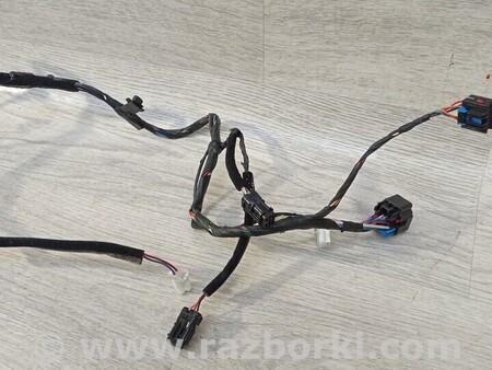 ФОТО Проводка двери передней правой для Hyundai Tucson Киев