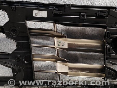 ФОТО Решетка бампера радиатора новая оригинал для Hyundai Tucson Киев