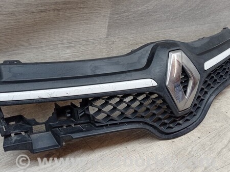 ФОТО Решетка радиатора бампера переднего для Renault Twingo Киев