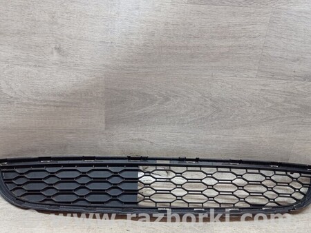 ФОТО Решетка радиатора бампера переднего нижняя для Renault Twingo Киев