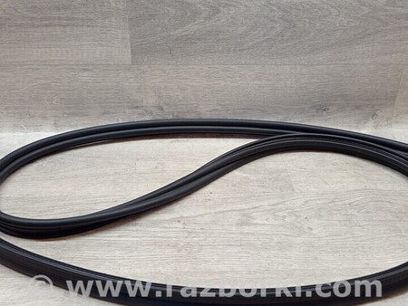 ФОТО Ущільнювач молдинг ляди кришки багажника для Renault Twingo Киев