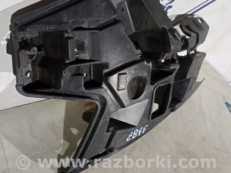 ФОТО Кронштейн бампера переднего левый Кронштейн бампера переднього для Volvo V40 Київ