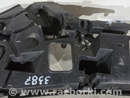 ФОТО Кронштейн бампера переднего левый Кронштейн бампера переднього для Volvo V40 Київ