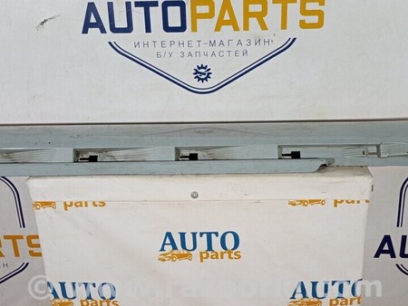 ФОТО Накладка лівого порога для Volvo V40 Київ