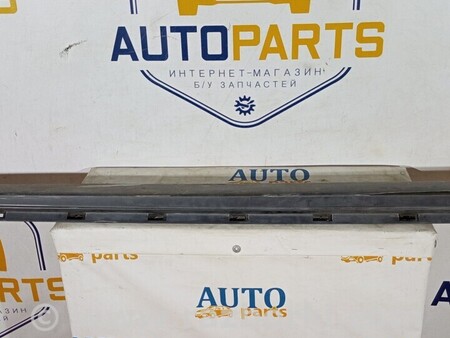 ФОТО Накладка порога права для Volvo V40 Київ