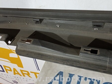 ФОТО Накладка порога права для Volvo V40 Київ