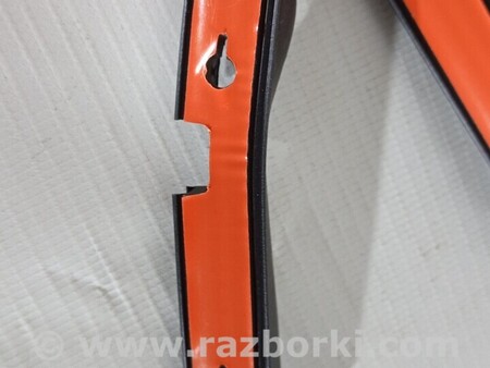 ФОТО Ущільнювач переднього бампера для Volvo V40 Київ