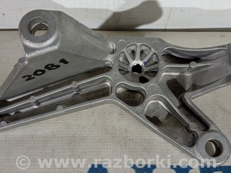 ФОТО Кронштейн КПП для Volvo V50 Київ