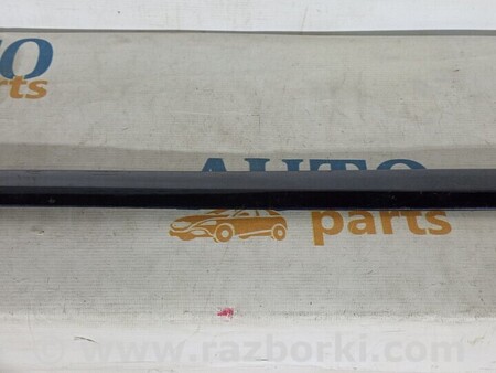 ФОТО Молдинг двері задньої лівої для Volvo V50 Київ