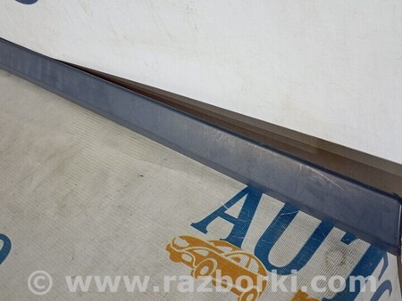 ФОТО Молдинг двері передньої правої для Volvo V50 Київ