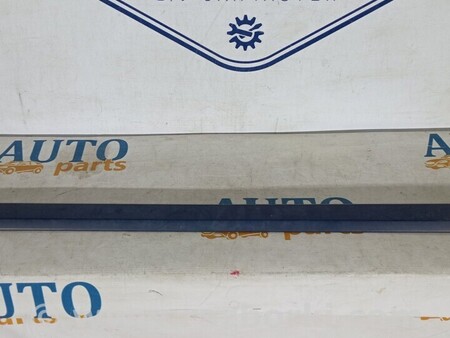 ФОТО Молдинг двері передньої правої для Volvo V50 Київ