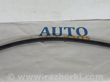 ФОТО Ущільнювач резинка дверь задняя правая для Volvo V50 Київ