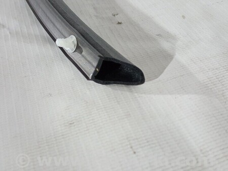 ФОТО Ущільнювач резинка дверь задняя правая для Volvo V50 Київ