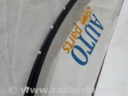 ФОТО Ущільнювач резинка дверь задняя правая для Volvo V50 Київ