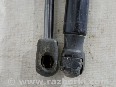 ФОТО Амортизатор кришки багажника для Volvo V60 Київ