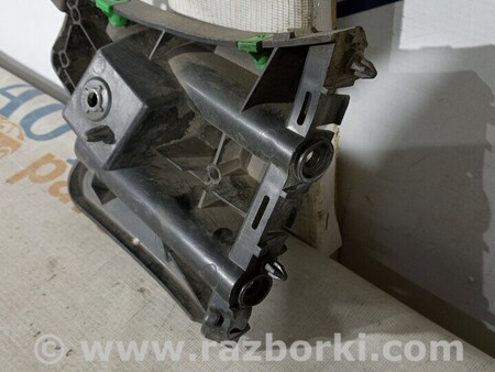 ФОТО Кронштейн крила переднього лівого задній для Volvo V60 Київ