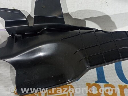 ФОТО Накладка крила переднього правого для Volvo V60 Київ