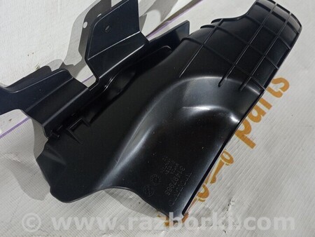 ФОТО Накладка крила переднього правого для Volvo V60 Київ