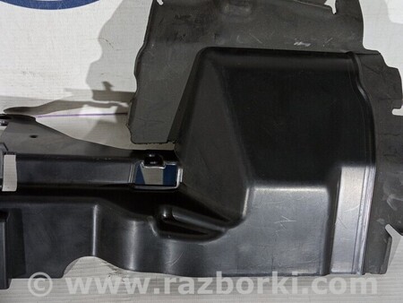 ФОТО Повітрозабірник радіатора прав для Volvo V60 Київ