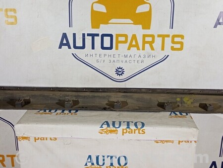 ФОТО Поріг пластиковий правий для Volvo V60 Київ