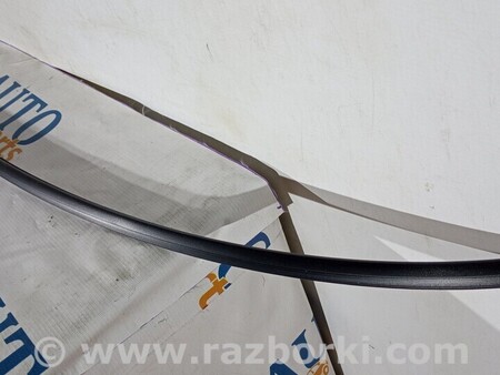 ФОТО Ущільнювач лобового скла для Volvo V60 Київ