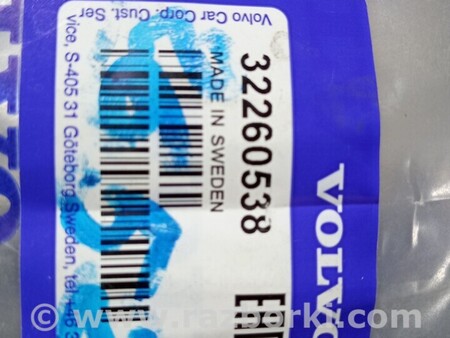 ФОТО Ущільнювач решітки радіатора для Volvo V60 Київ