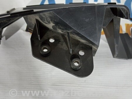 ФОТО Кронштейн омивача фар правий для Volvo V70 Киев