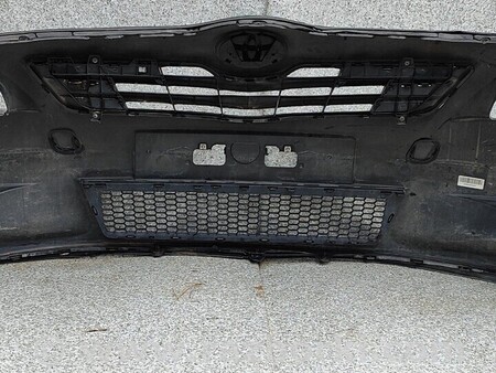 ФОТО Бампер передній Фарба для Toyota Verso Киев