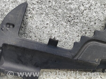 ФОТО Воздуховод Направляющаяя воздуха левая или правая для Toyota Verso Киев