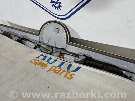 ФОТО Накладка кришки багажника хром підсвічування номера для Toyota Verso Киев