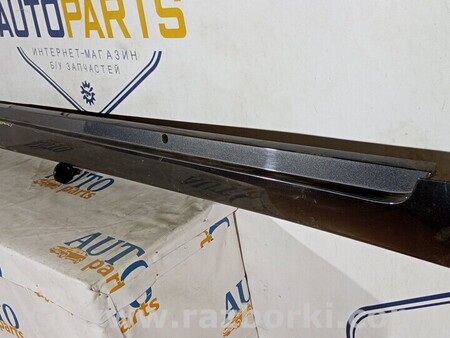 ФОТО Накладка порога права для Toyota Verso Киев
