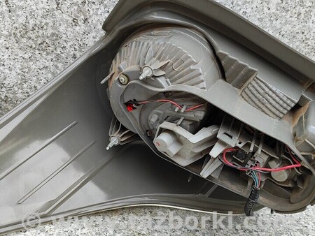 ФОТО Фонарь задний правый для Toyota Verso Киев