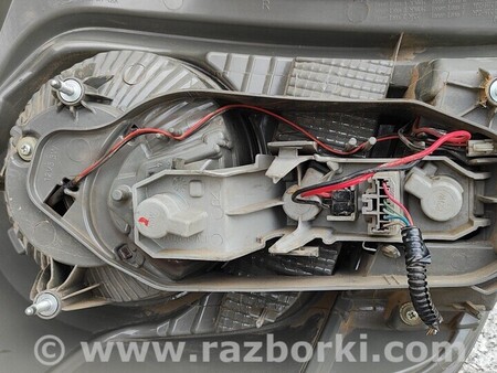 ФОТО Фонарь задний правый для Toyota Verso Киев