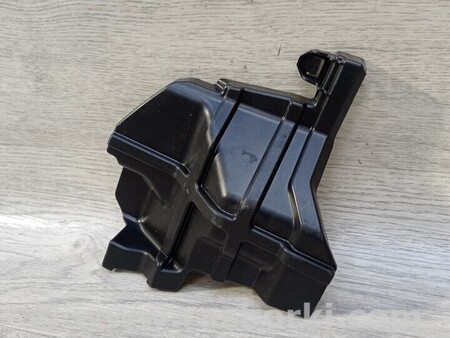 ФОТО Кронштейн крепления направляющей воздуха дефлектор воздуховод левий для Suzuki Vitara Київ