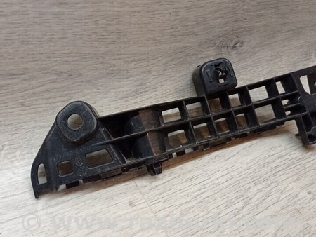 ФОТО Кронштейн кріплення направляюча переднього бампера лівий для Suzuki Vitara Київ