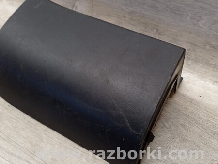 ФОТО Молдинг накладка заднього бампера під фару правий для Mercedes-Benz Vito Киев