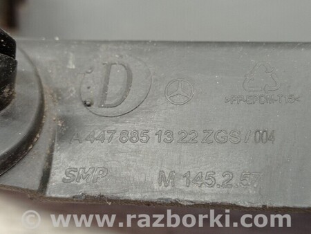 ФОТО Молдинг накладка заднього бампера під фару правий для Mercedes-Benz Vito Киев