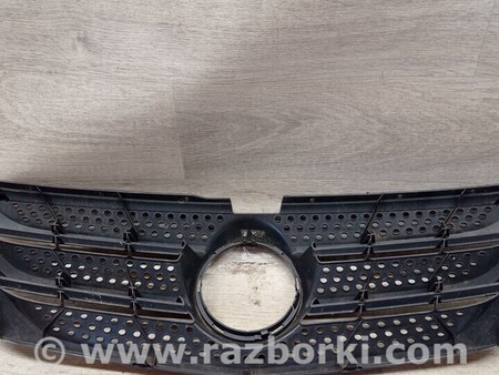 ФОТО Решетка радиатора бампера переднего для Mercedes-Benz Vito Киев