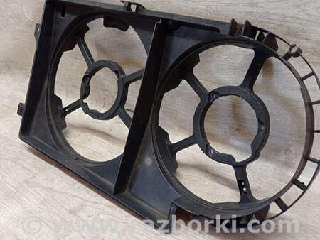 ФОТО Дифузор радиатора для Chrysler Voyager Киев