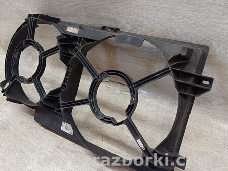 ФОТО Дифузор радиатора для Chrysler Voyager Киев