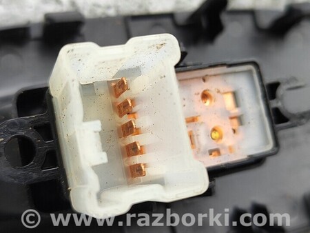 ФОТО Блок управления стеклоподемником передний правый для Nissan X-Trail Киев