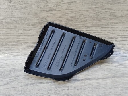 ФОТО Заглушка бампера переднего для BMW X1 Киев