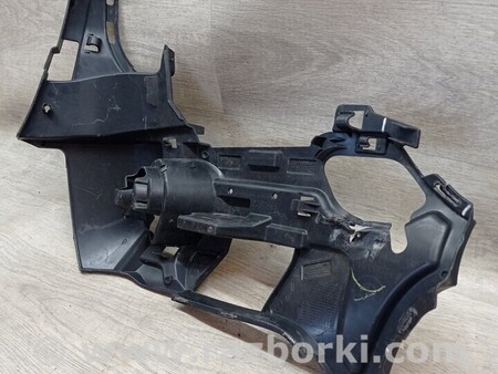 ФОТО Кронштейн кріплення направляюча туманки ПТФ переднього бампера для BMW X1 Киев