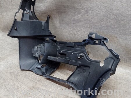 ФОТО Кронштейн кріплення направляюча туманки ПТФ переднього бампера для BMW X1 Киев