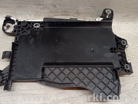 ФОТО Кронштейн кріплення поличка акумулятора АКБ для BMW X1 Киев