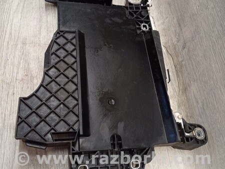 ФОТО Кронштейн кріплення поличка акумулятора АКБ для BMW X1 Киев