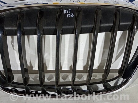 ФОТО Решетка-ноздря бампера переднего левая для BMW X1 Киев